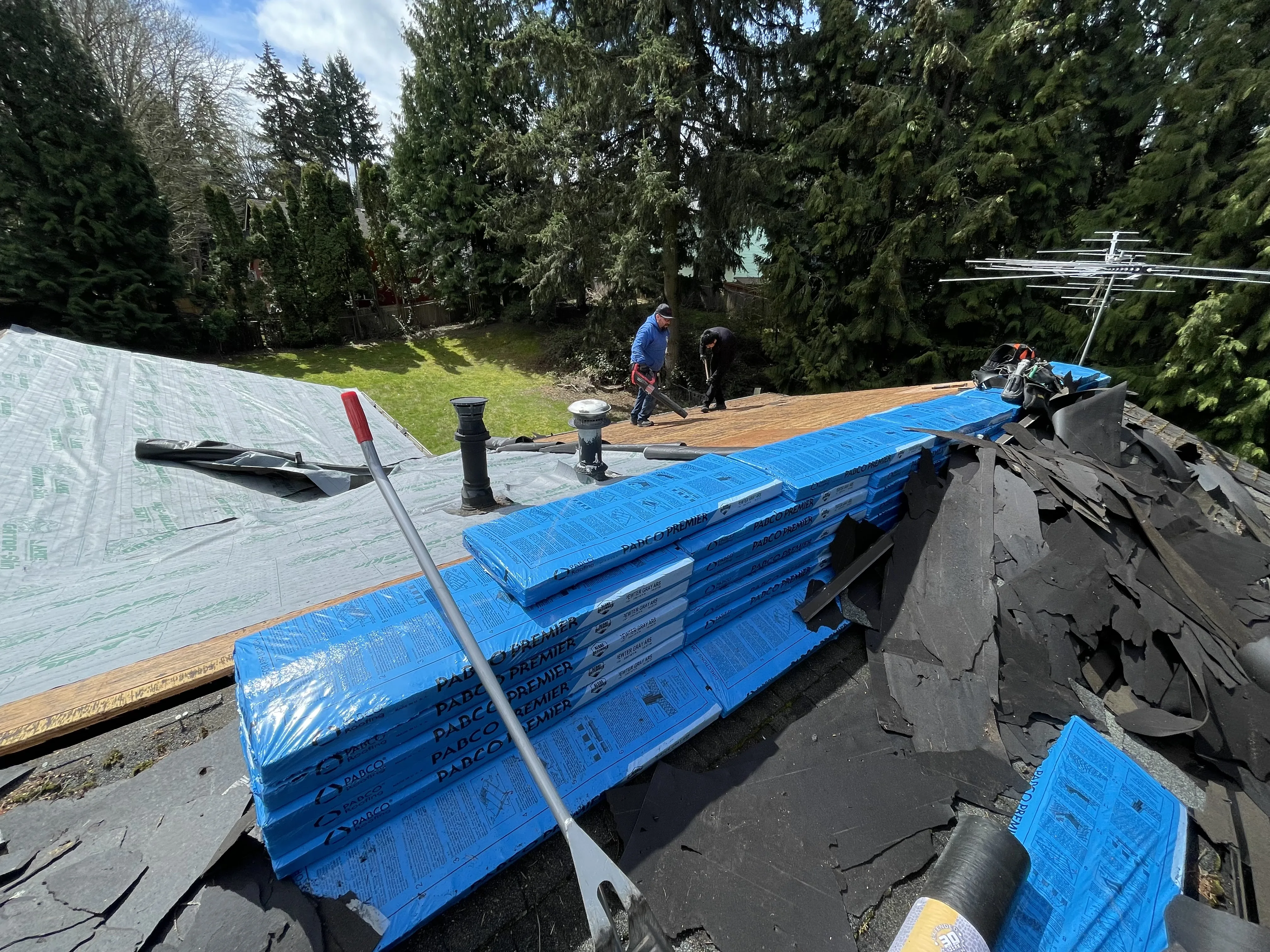 Dunwell crew on a roof replacement
